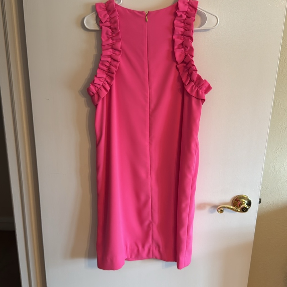 Lilly Pulitzer - Picture 2 of 3